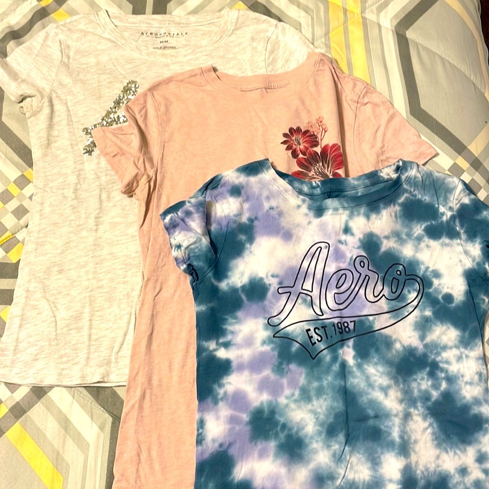 Aeropostale 3 T shirts size M/M
